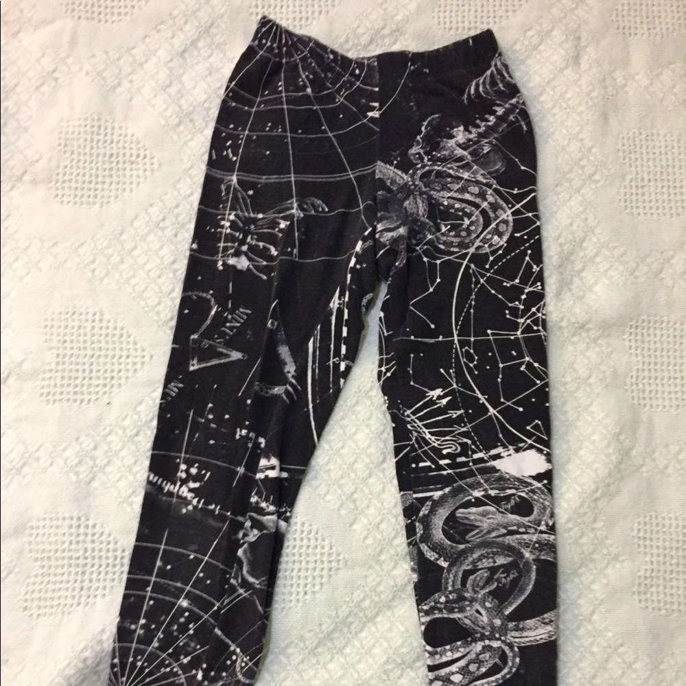 Midnight hour Hot topic constellation leggings